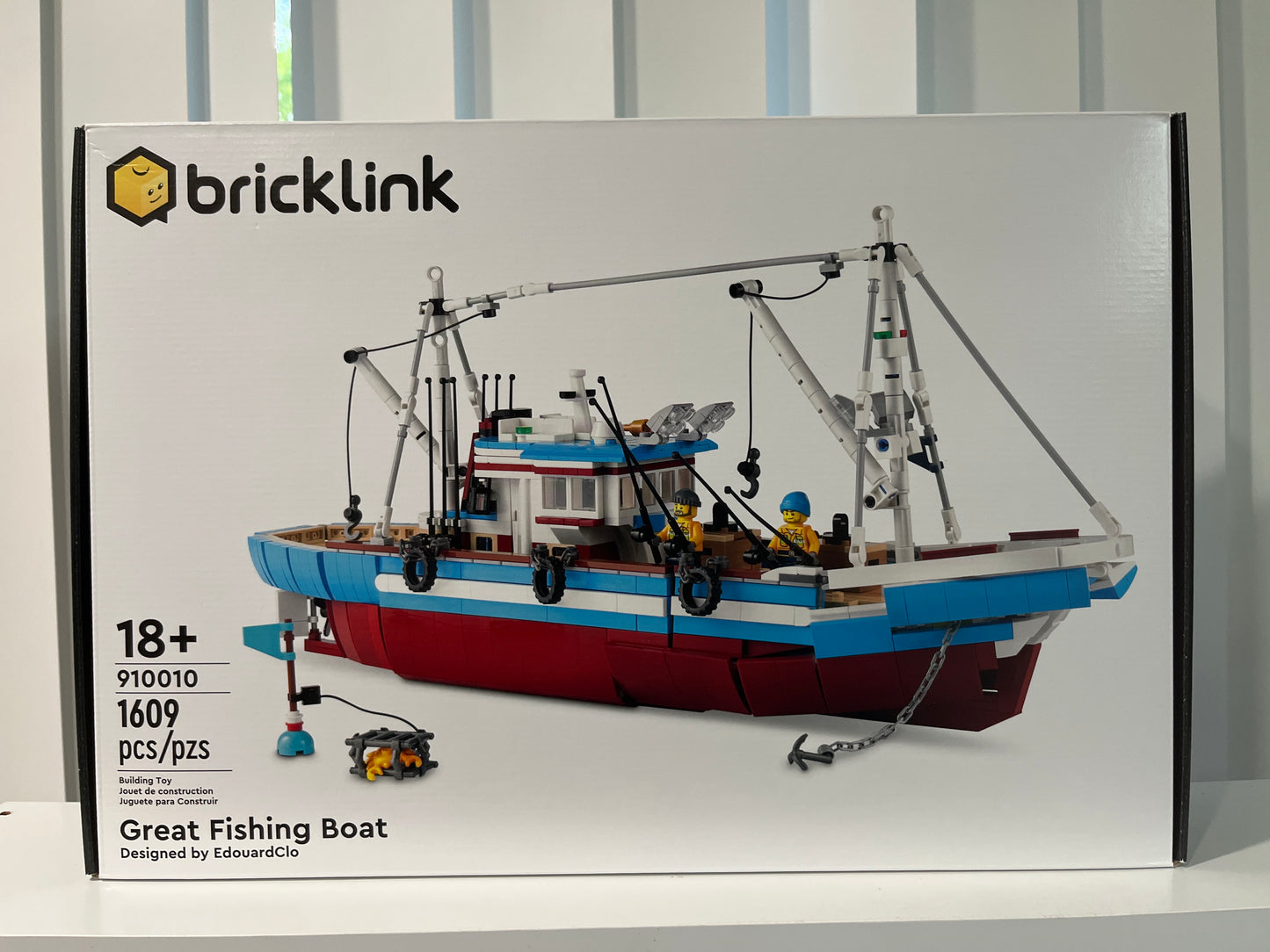 910010 Great Fishing Boat