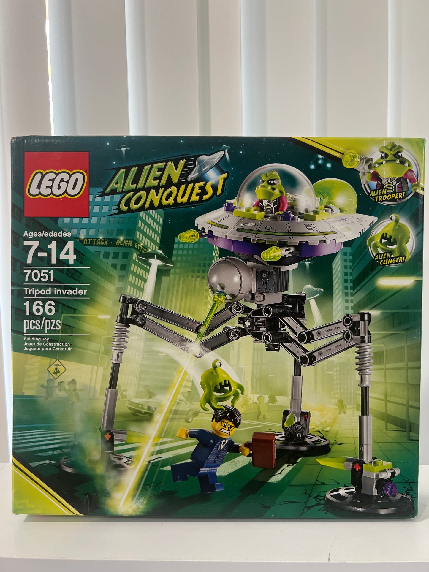 7051 Tripod Invader
