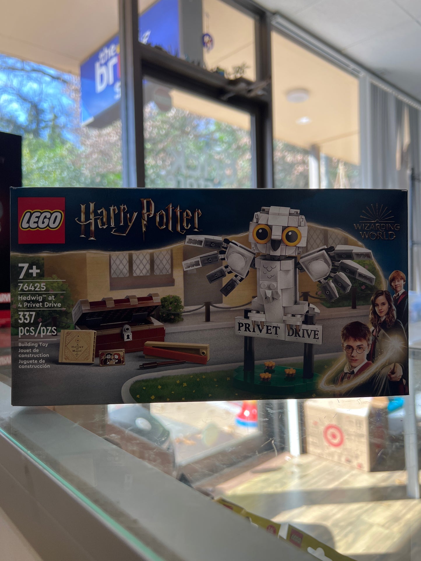 76425 Hedwig at 4 Privet Drive