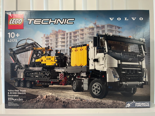 42175 Volvo FMX Truck & EC230 Electric Excavator
