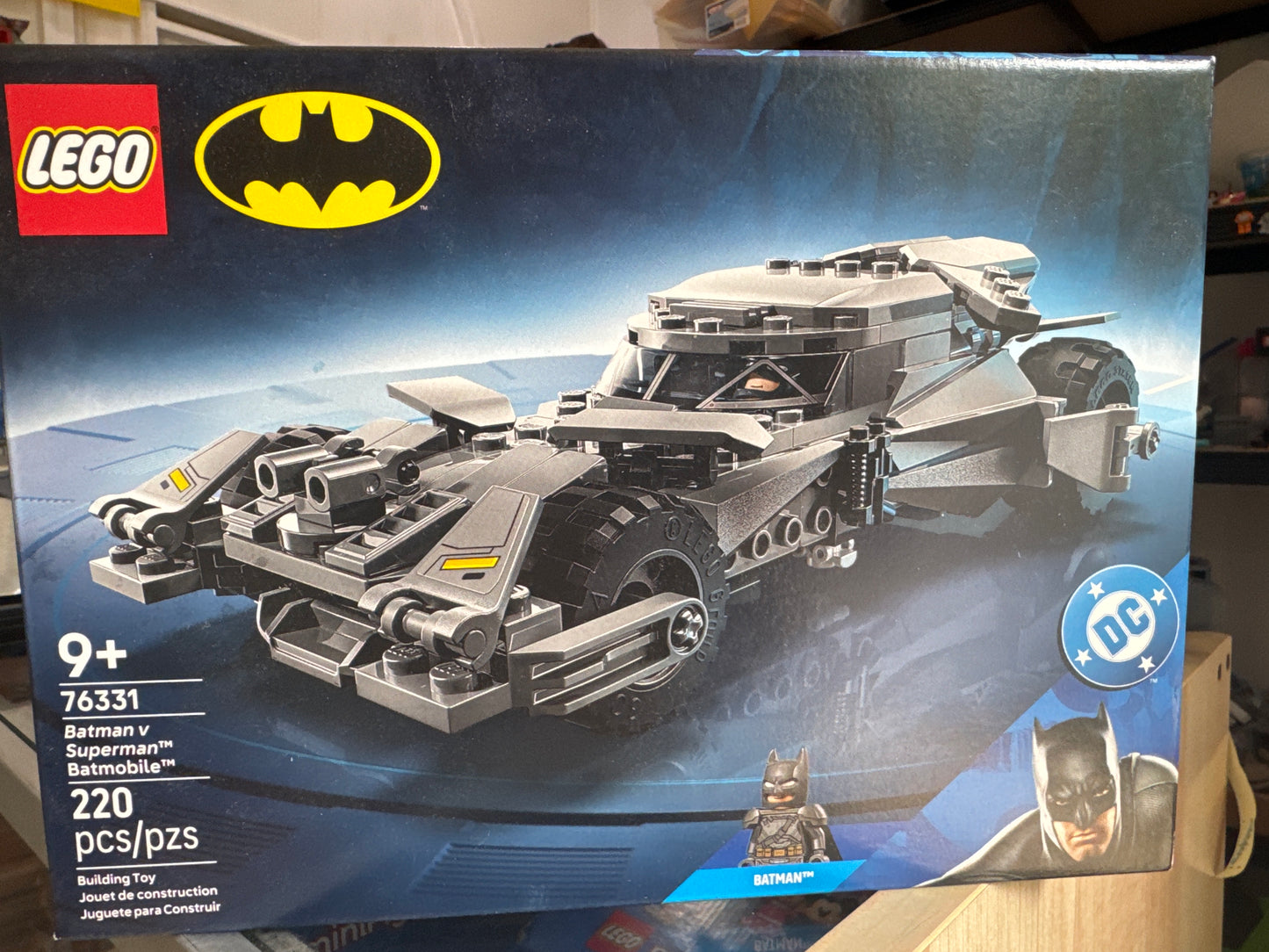 76331 Batman v Superman Batmobile