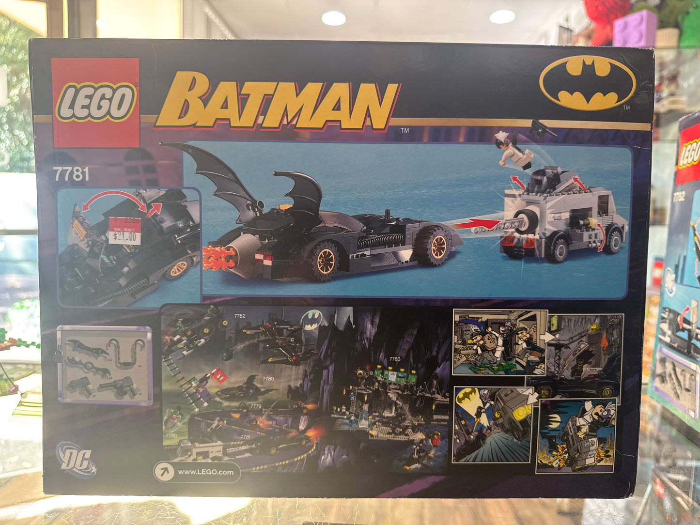 7781 The Batmobile Two-Face Escape