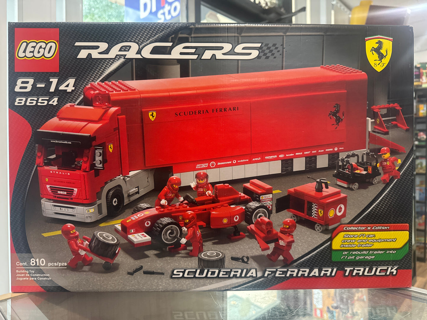 8654 Scuderia Ferrari Truck