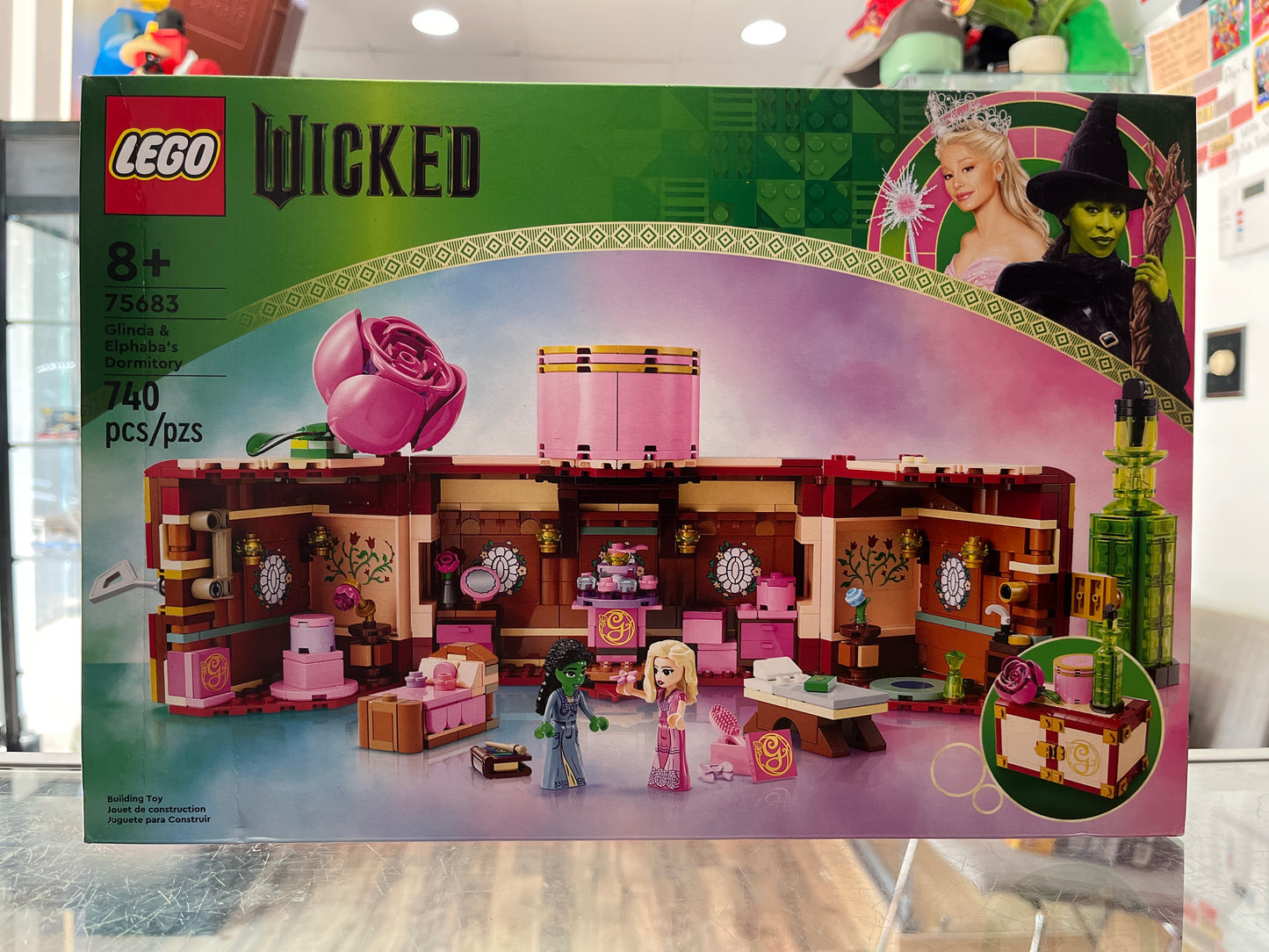 75683 Glinda & Elphaba’s Dormatory