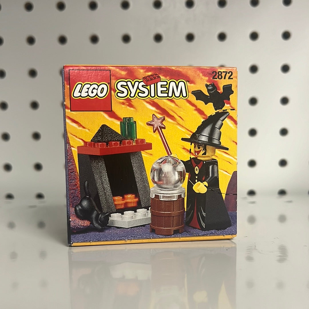 2872 Witch & Fireplace
