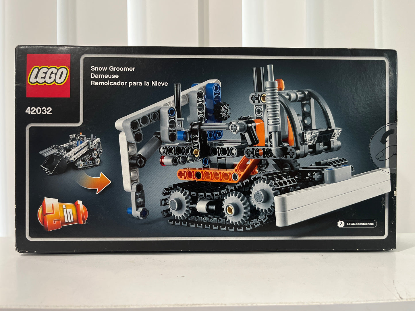 42032 Compact Tracked Loader