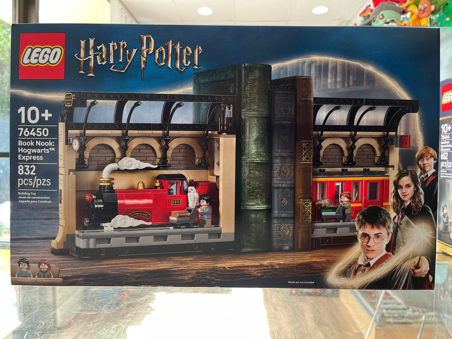 76450 Book Nook: Hogwarts Express