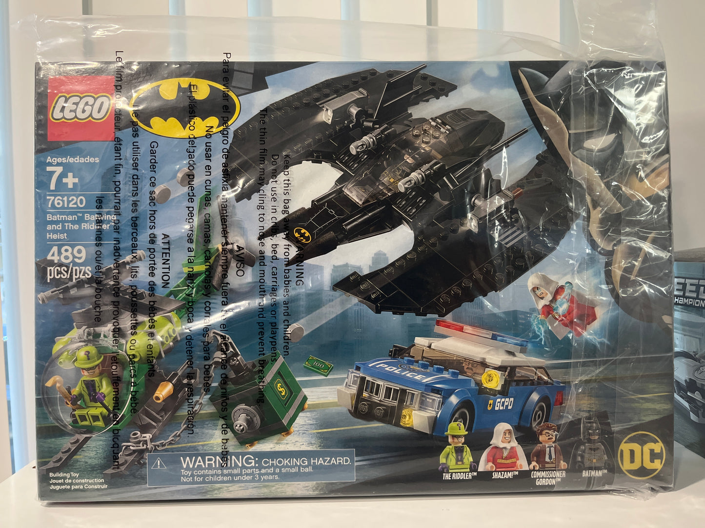 76120 Batman Batwing and The Riddler Heist