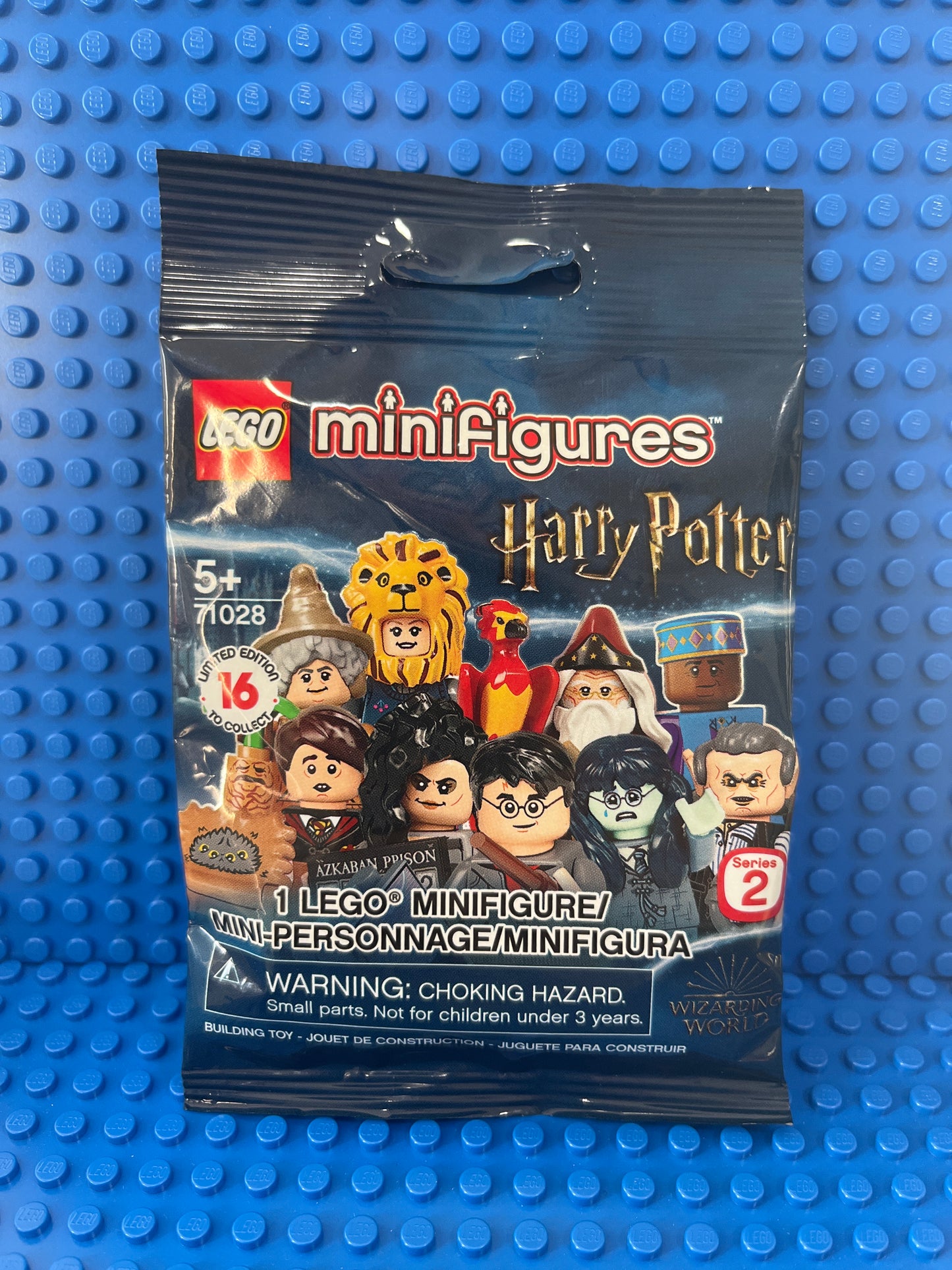 71028 Minifigure, Harry Potter, Series 2 (Complete Random Set of 1 Minifigure)