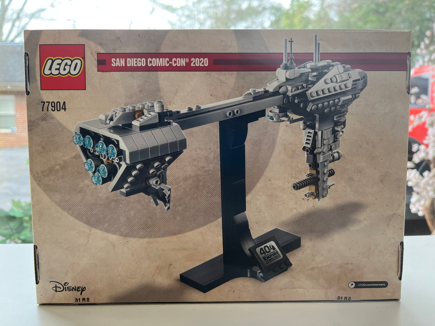 77904 Comicon Limited Run Nebulon-B Frigate