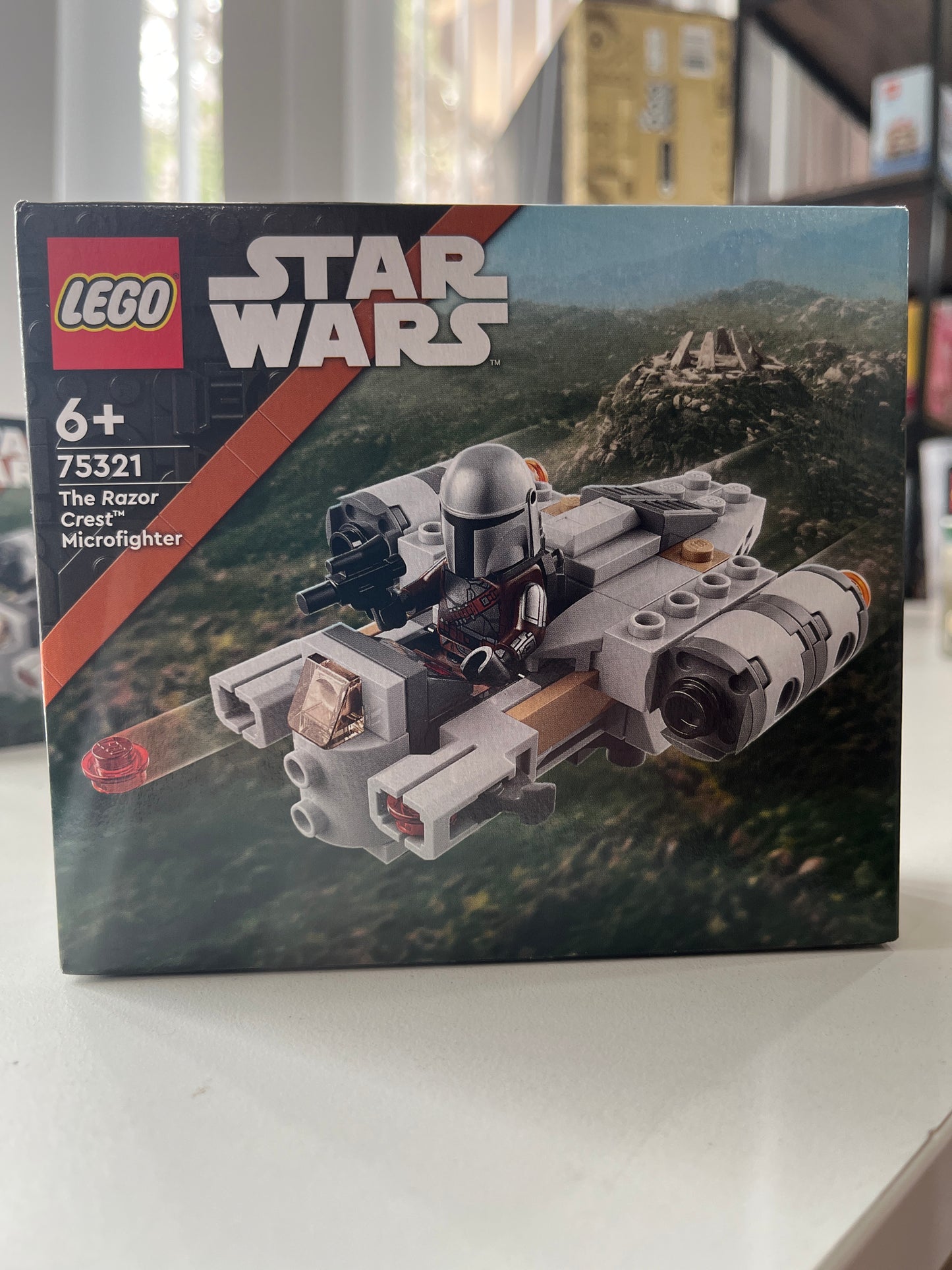 75321 The Razor Crest Microfighter