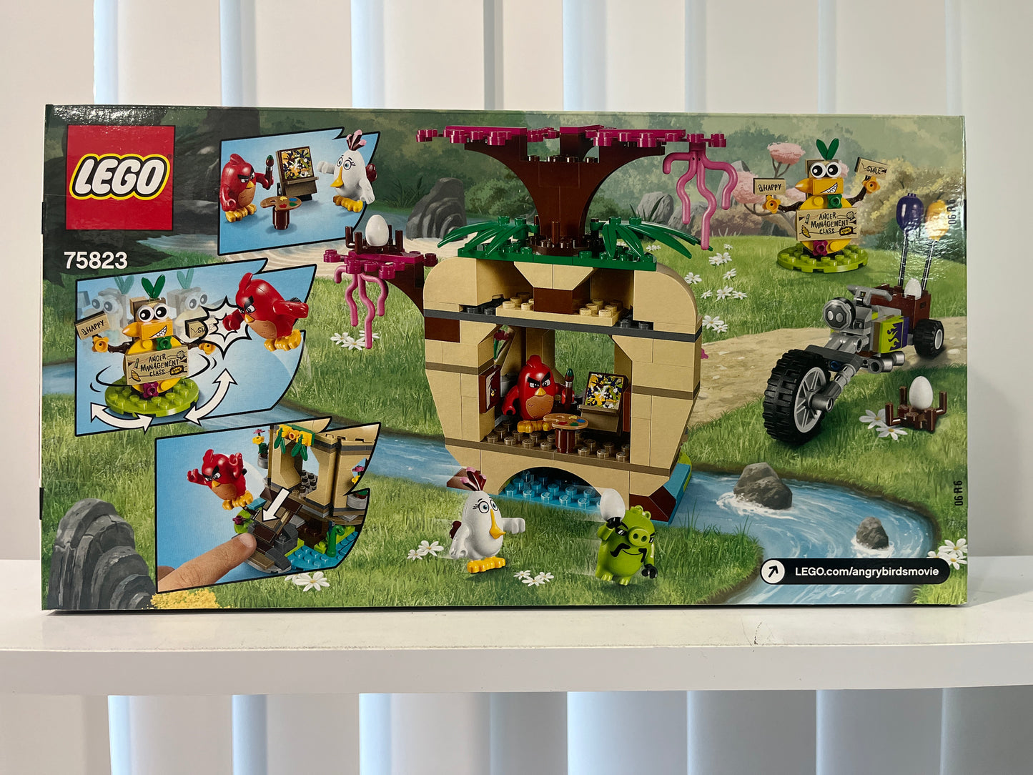 75823 Bird Island Egg Heist