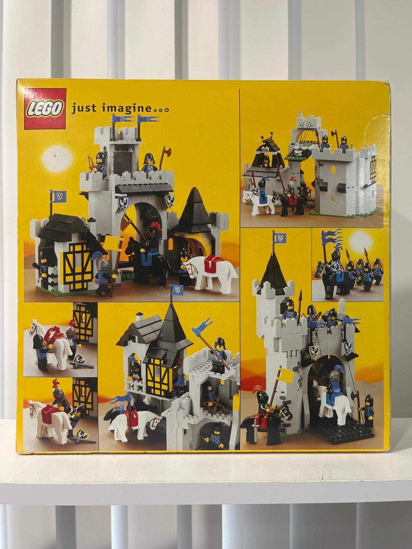 10039 Black Falcon's Fortress