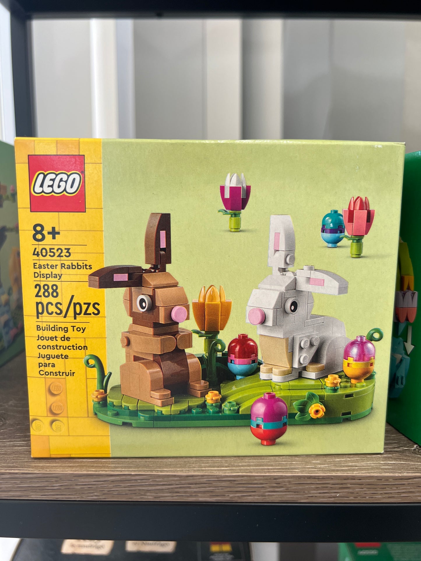 40523 Easter Rabbits Display