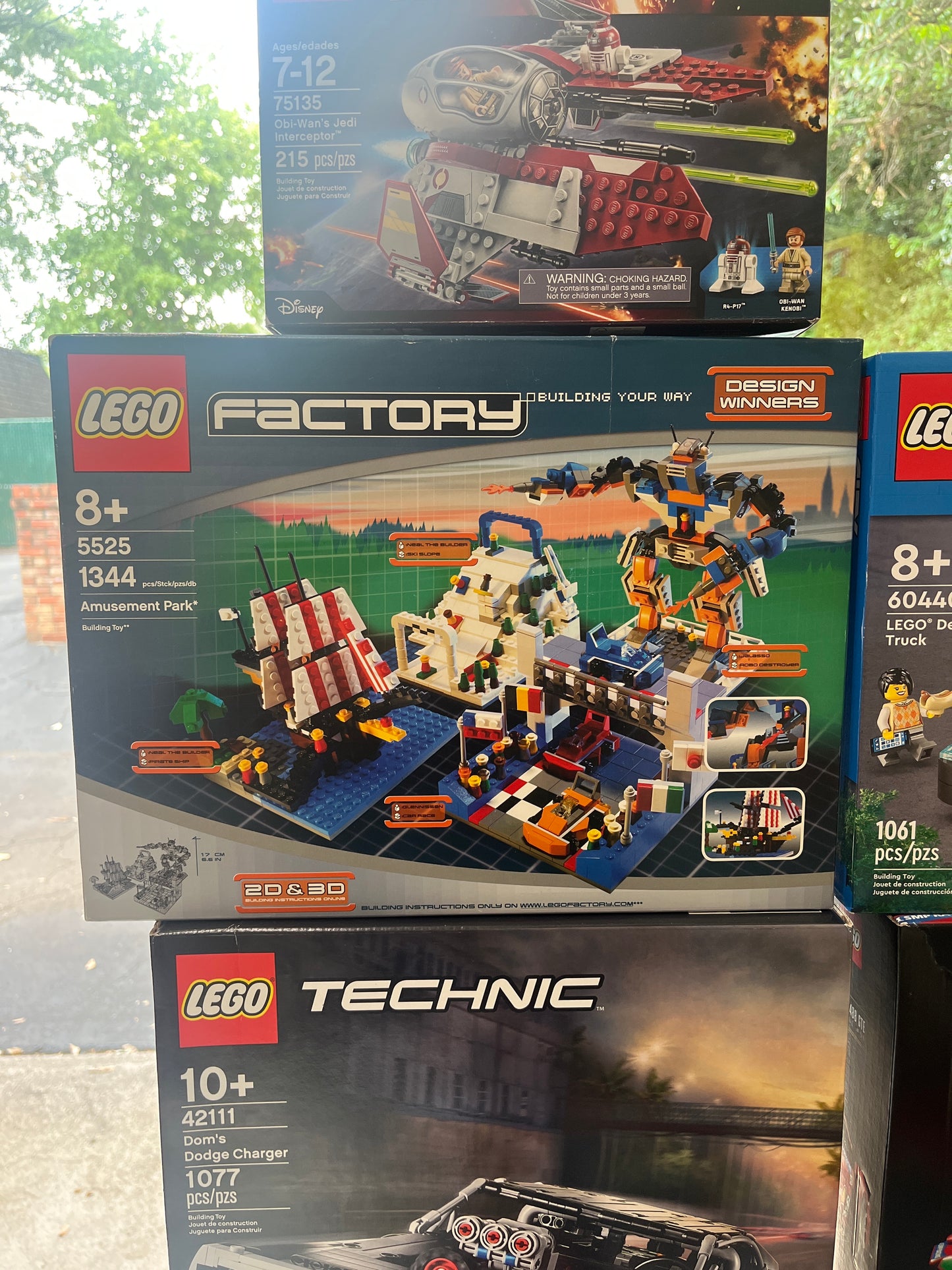 5525 Amusement Park
