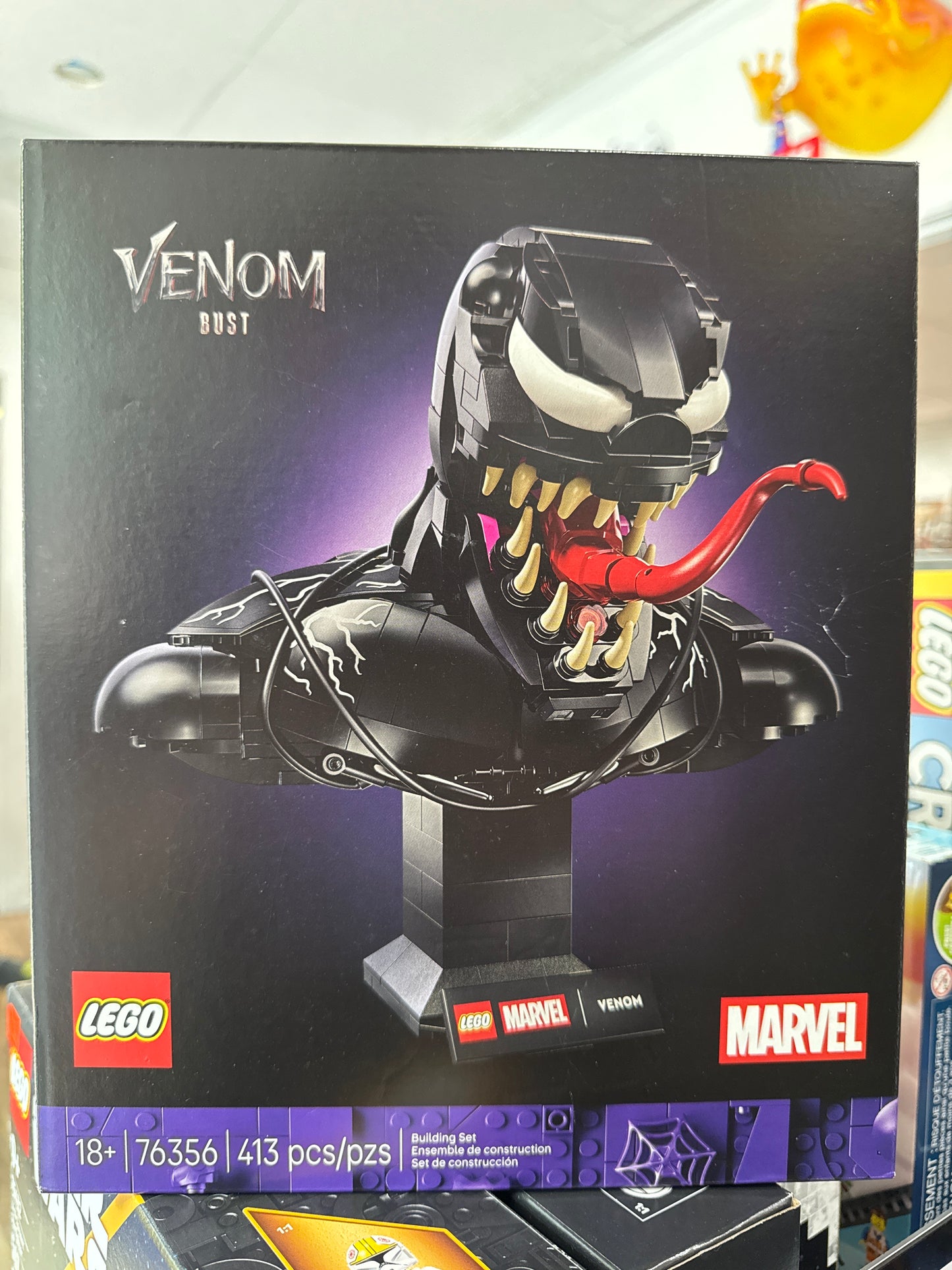 76356 Venom Bust