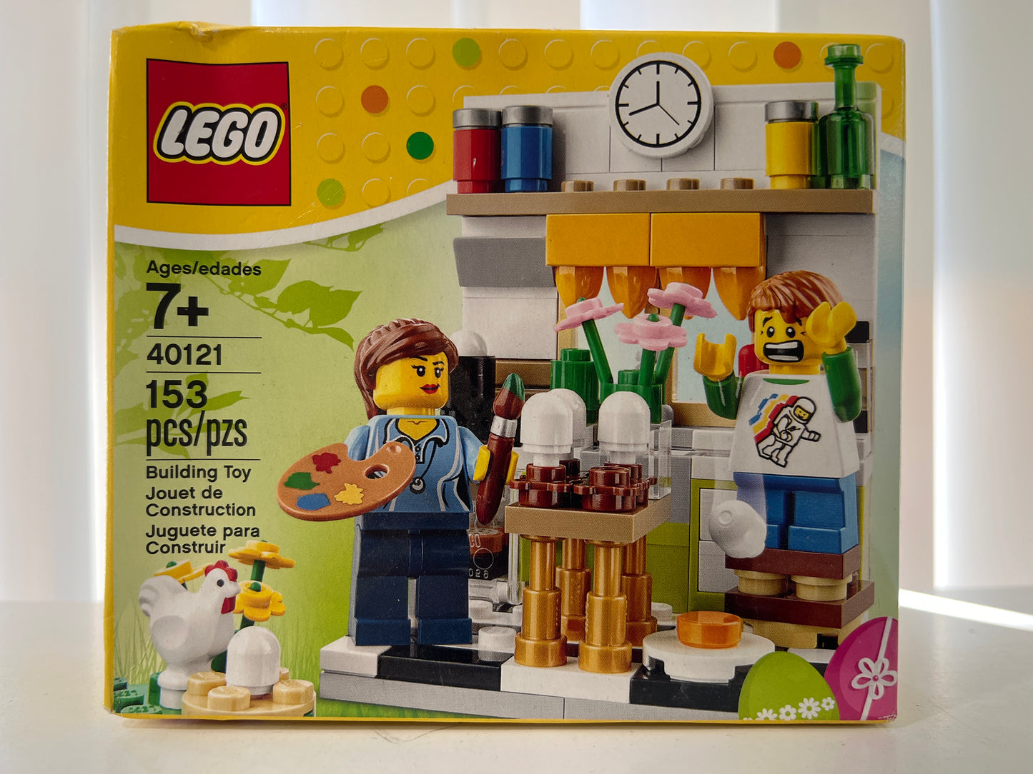 40121 Painting Easter Eggs