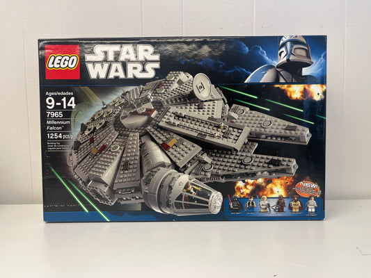 7965 Millenium Falcon