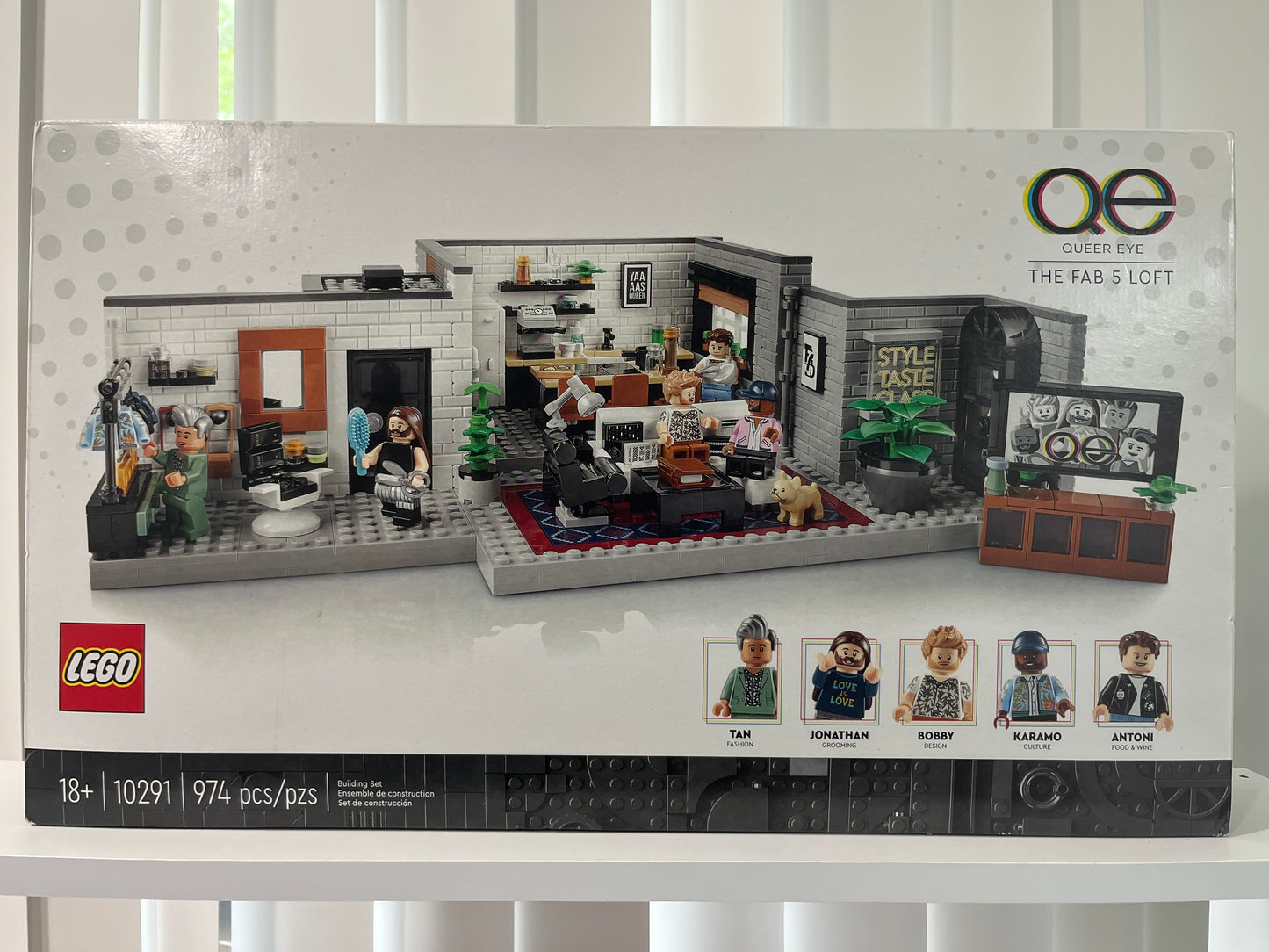 10291 Queer Eye – The Fab 5 Loft