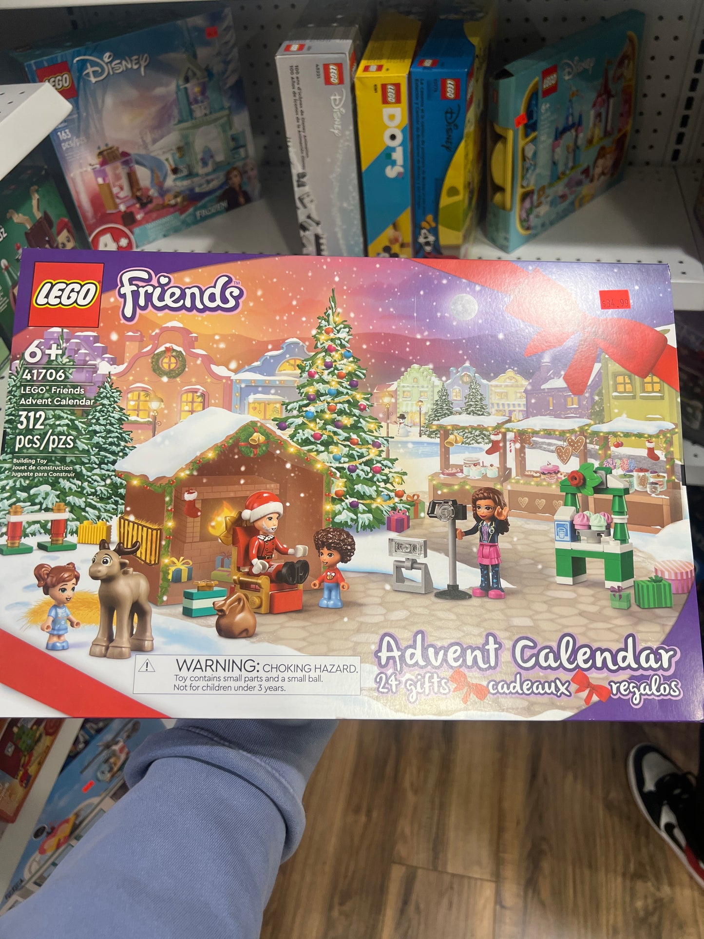 41706 Advent Calendar 2022, Friends