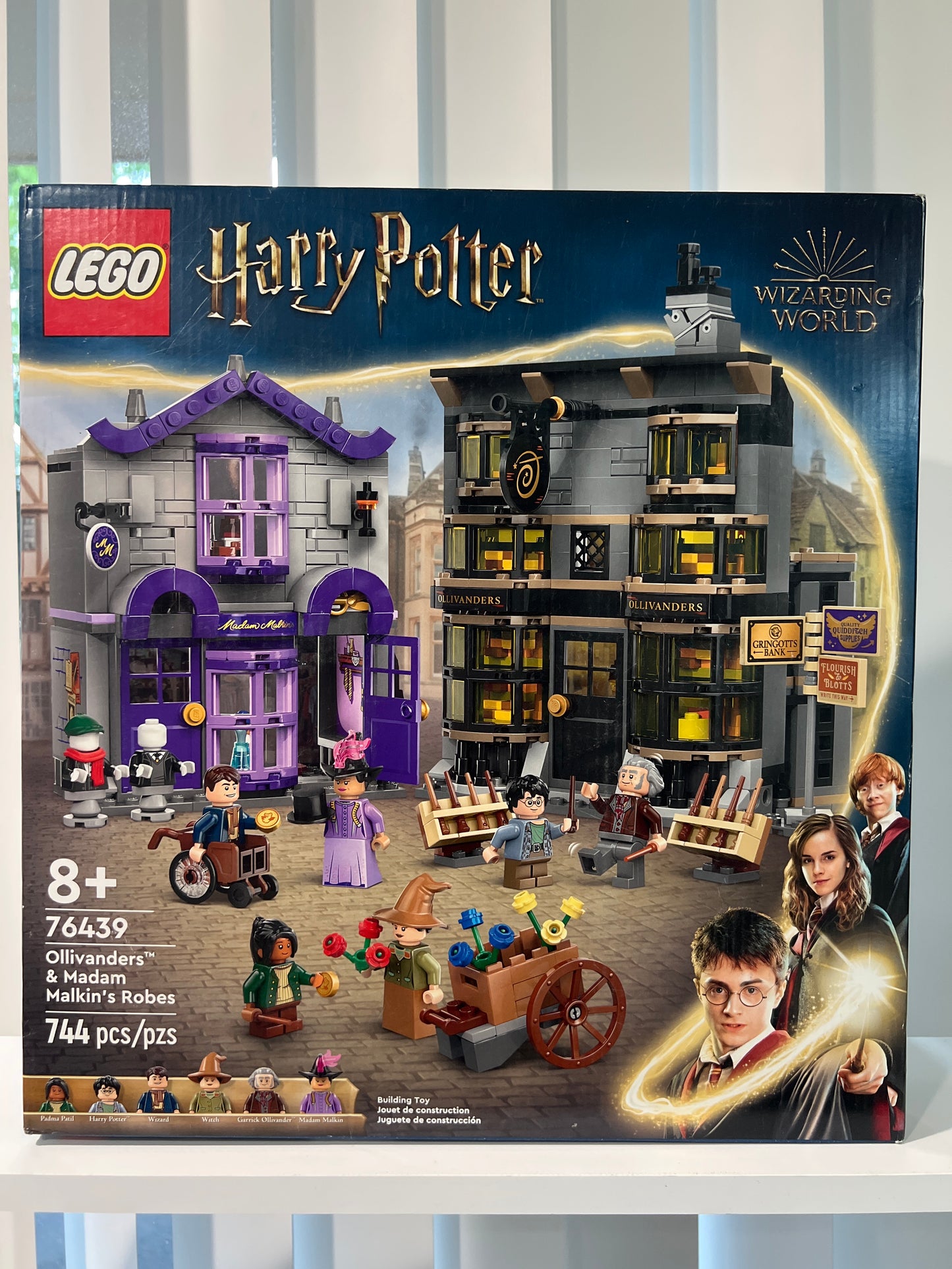 76439 Ollivanders & Madam Malkin's Robes