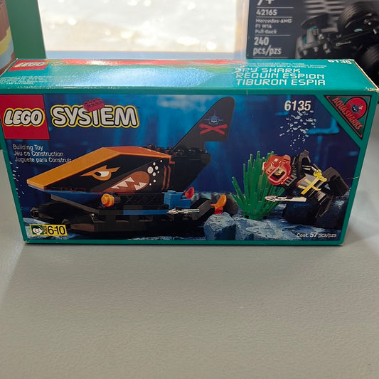 6135 Spy Shark