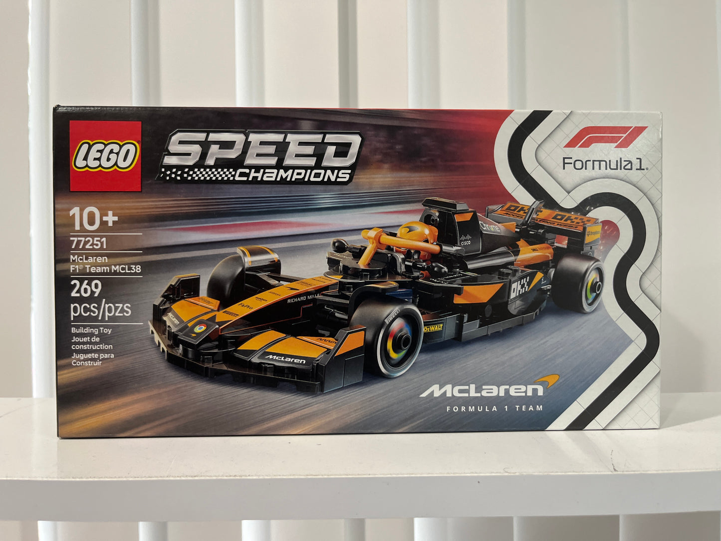 77251 McLaren F1 Team MCL38