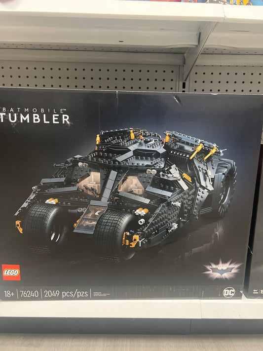 76240 Batman Batmobile Tumbler