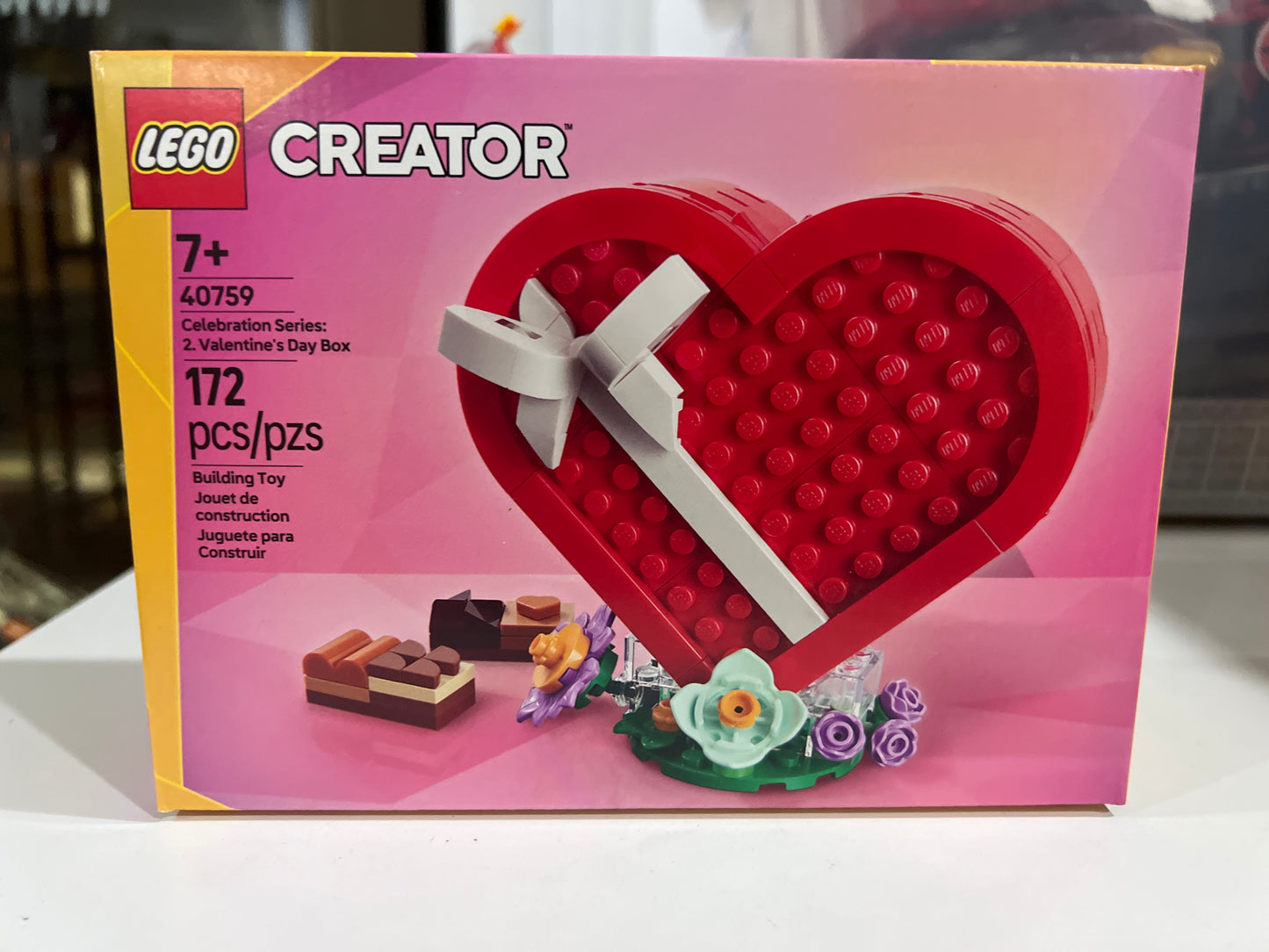 40759 Celebration Series: 2. Valentine's Day Box