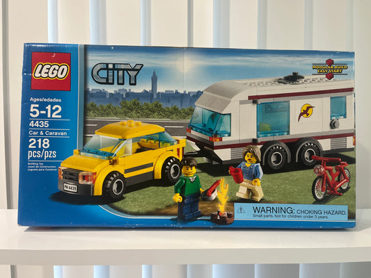 4435 Car & Caravan