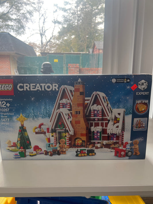 10267 Gingerbread House