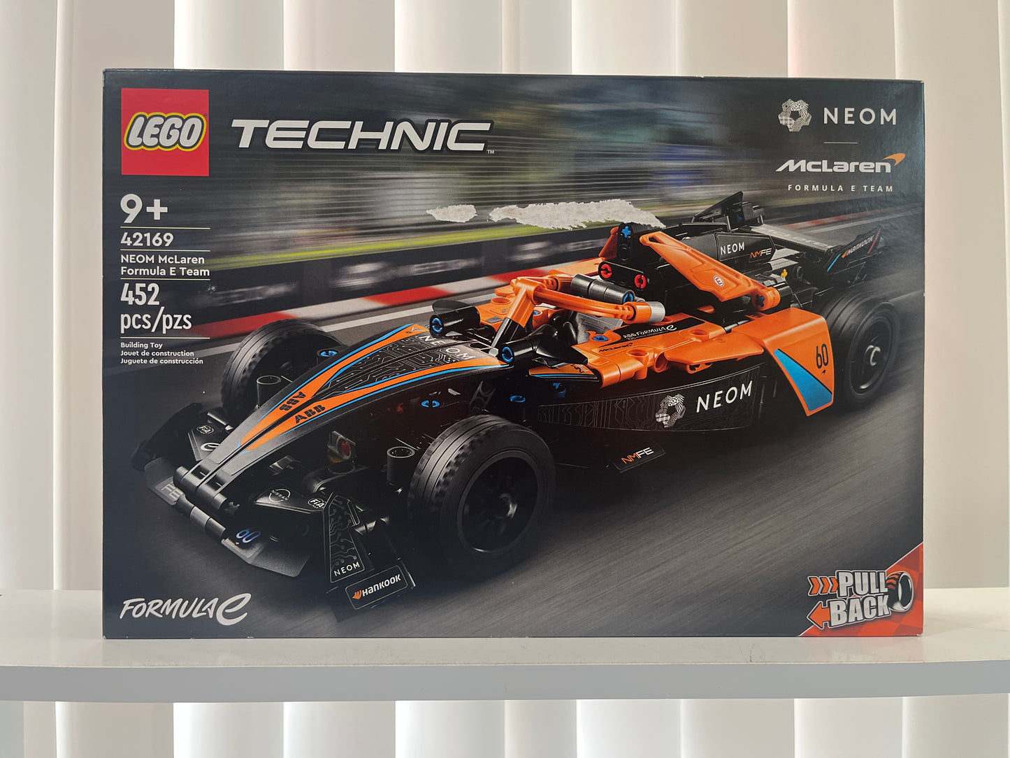 42169 NEOM McLaren Formula E Team