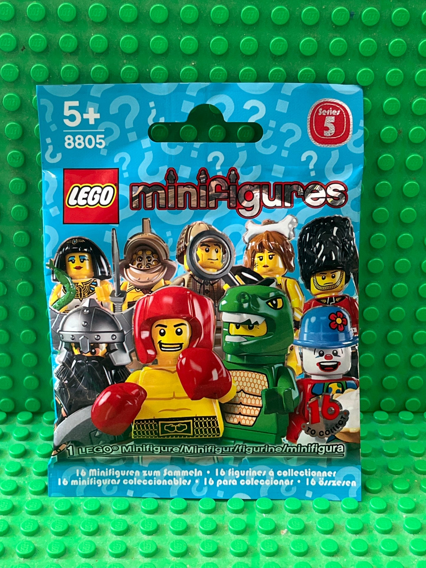 8805 Minifigure, Series 5 (Complete Random Set of 1 Minifigure)