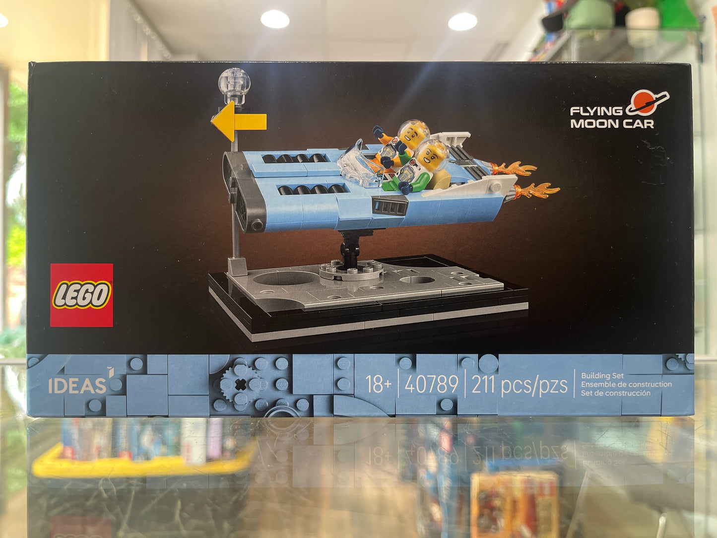 40789 Flying Moon Car