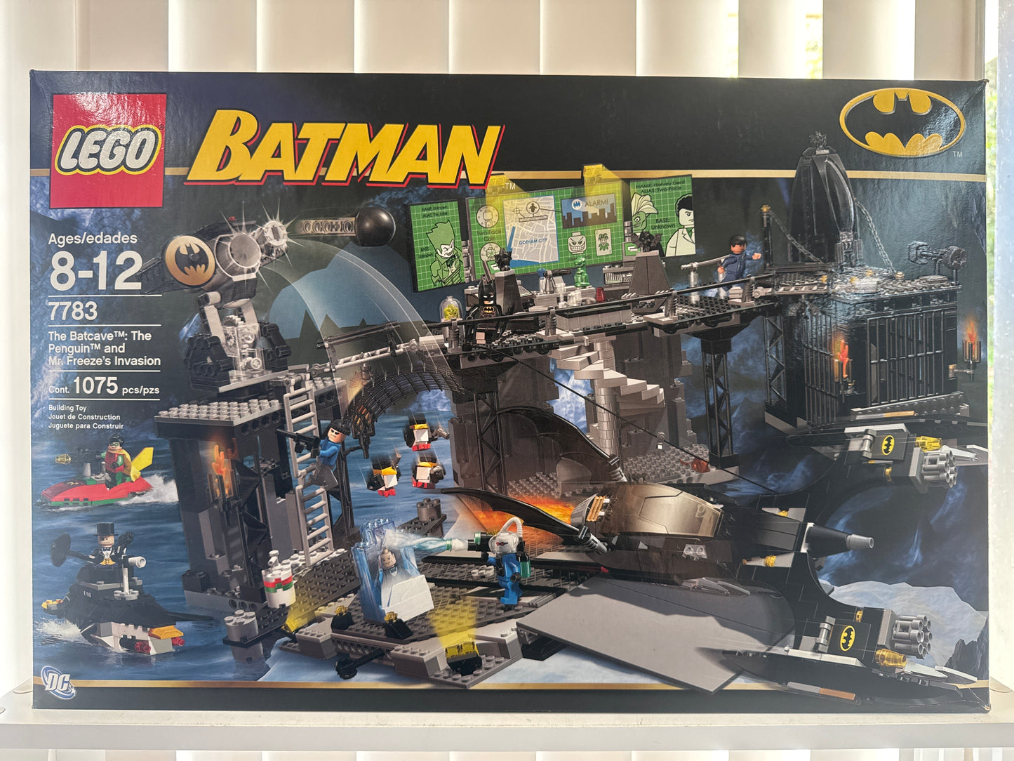7783 The Batcave : The Penguin and Mr. Freeze’s Invasion