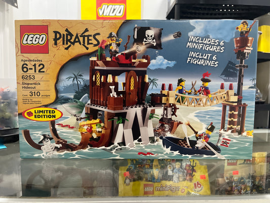 6253 Shipwreck Hideout