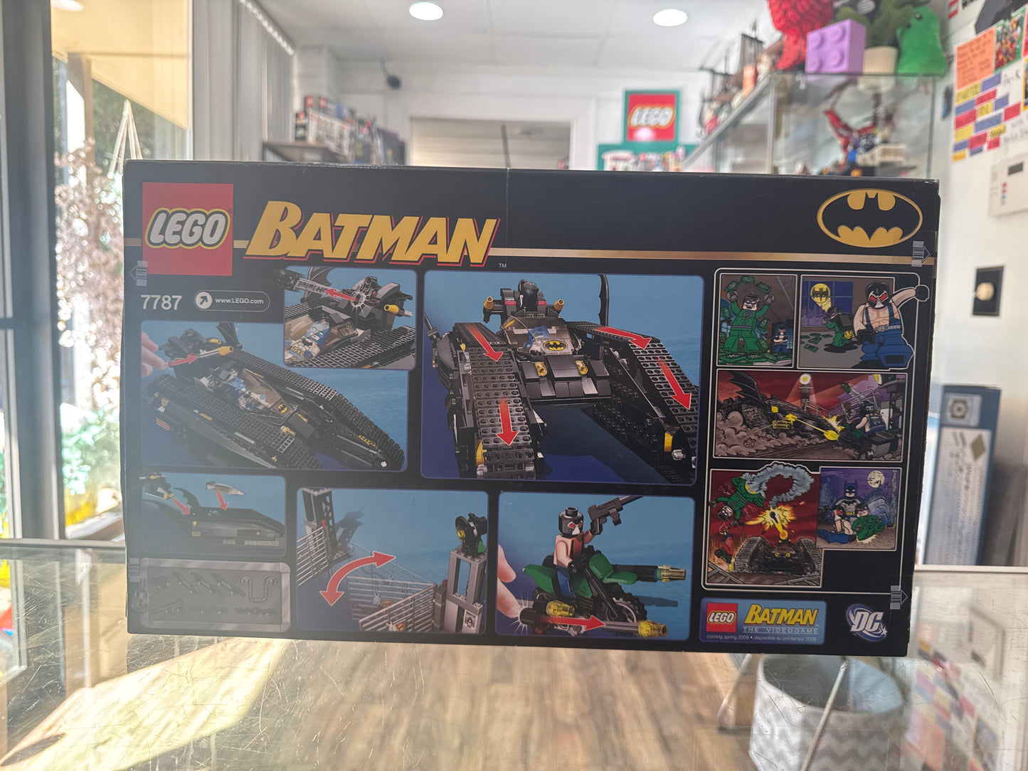 7787 The Bat-Tank: The Riddler and Bane's Hideout