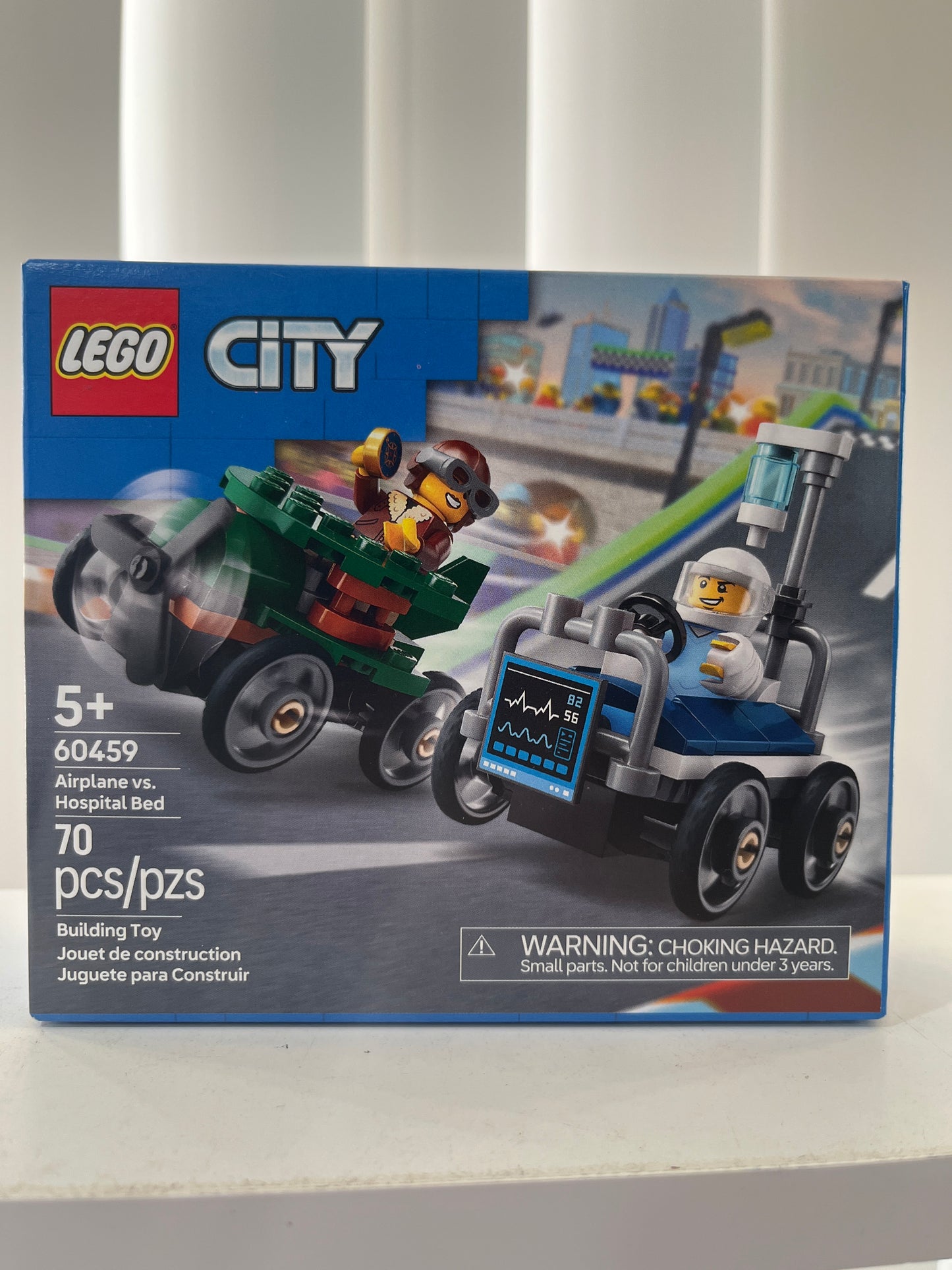 60459 - Airplane vs Hospital Bed