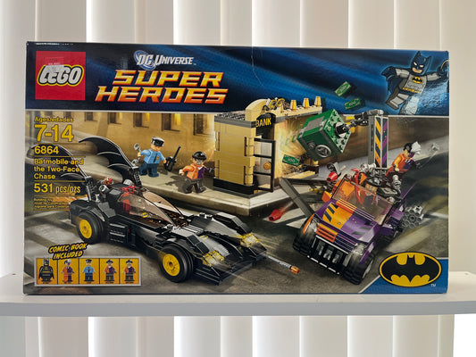 6864 Batmobile and the Two Face Chase