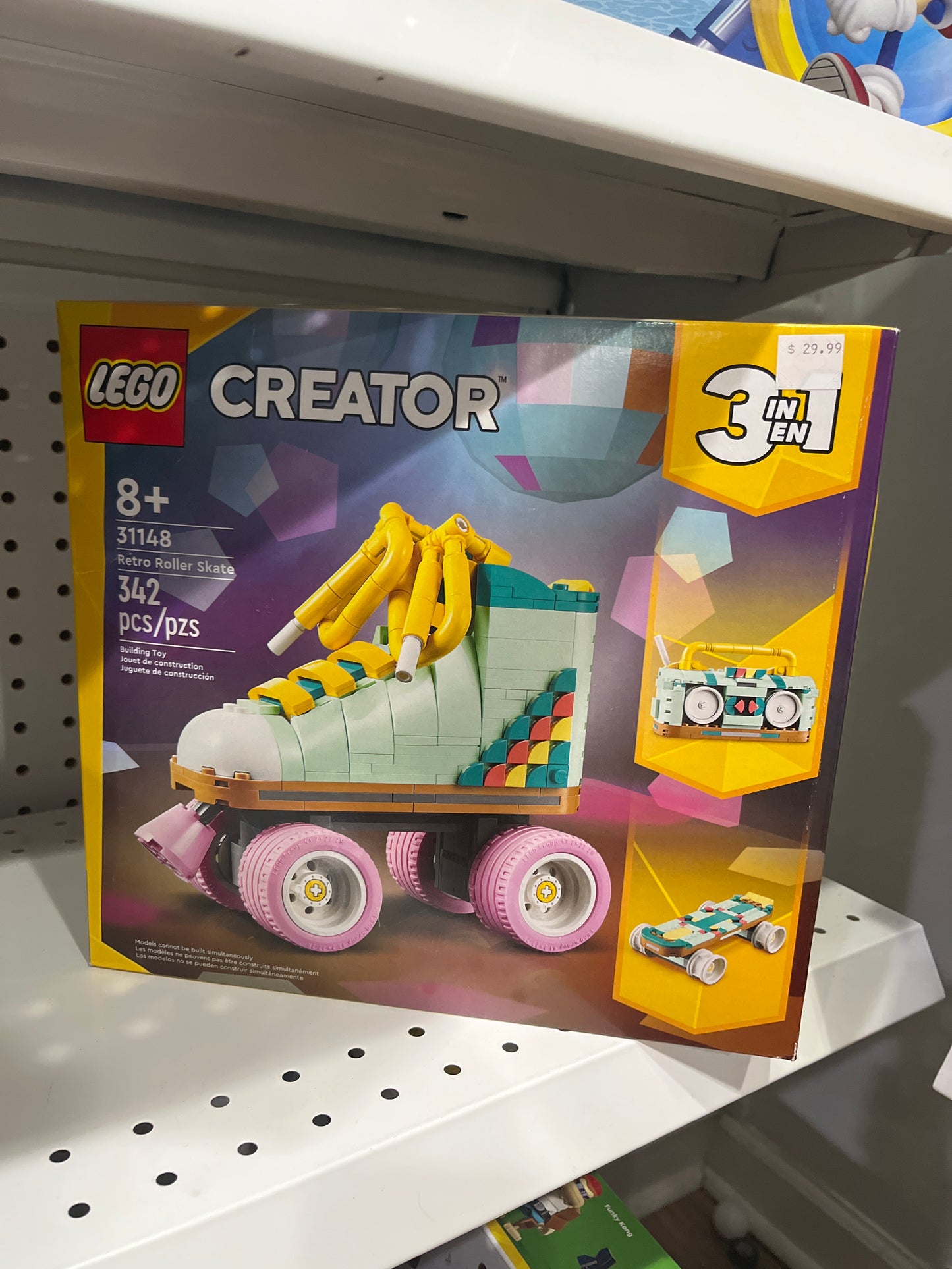 31148 Retro Roller Skate
