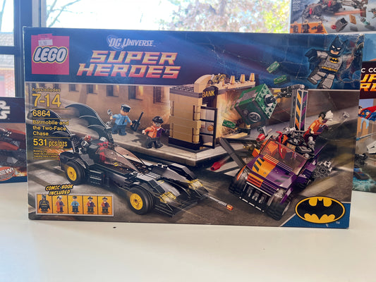 6864 Batmobile and the Two Face Chase