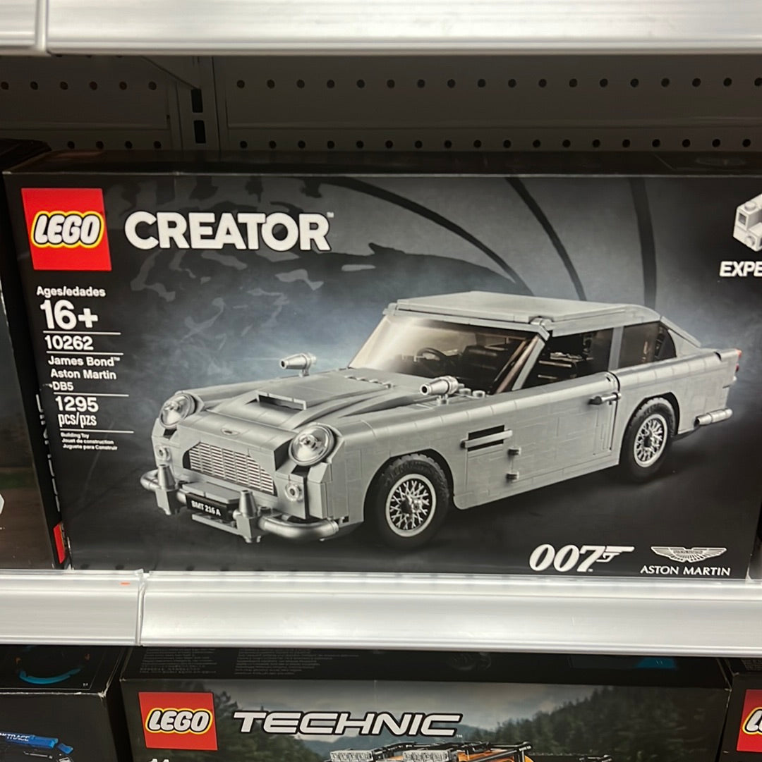 10262 James Bond Aston Martin DB5