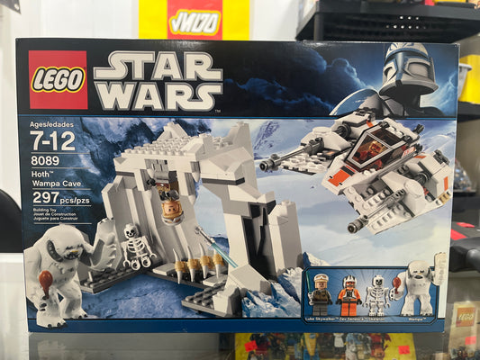 8089 Hoth Wampa Cave