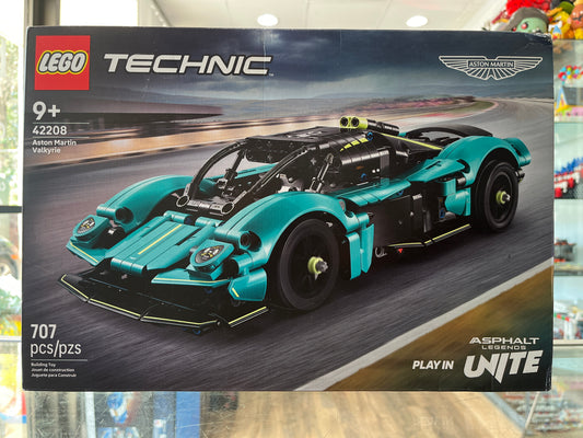 42208 Aston Martin Valkyrie