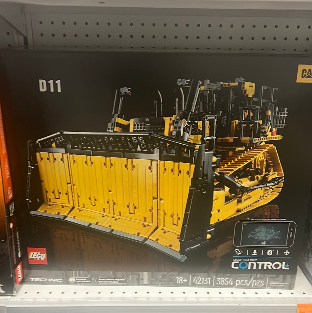 42131 Cat D11 Bulldozer