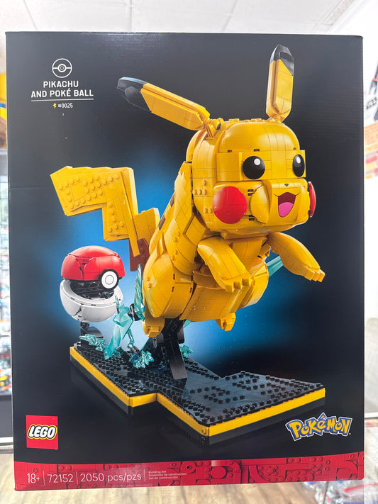72152 Pikachu And Poke Ball