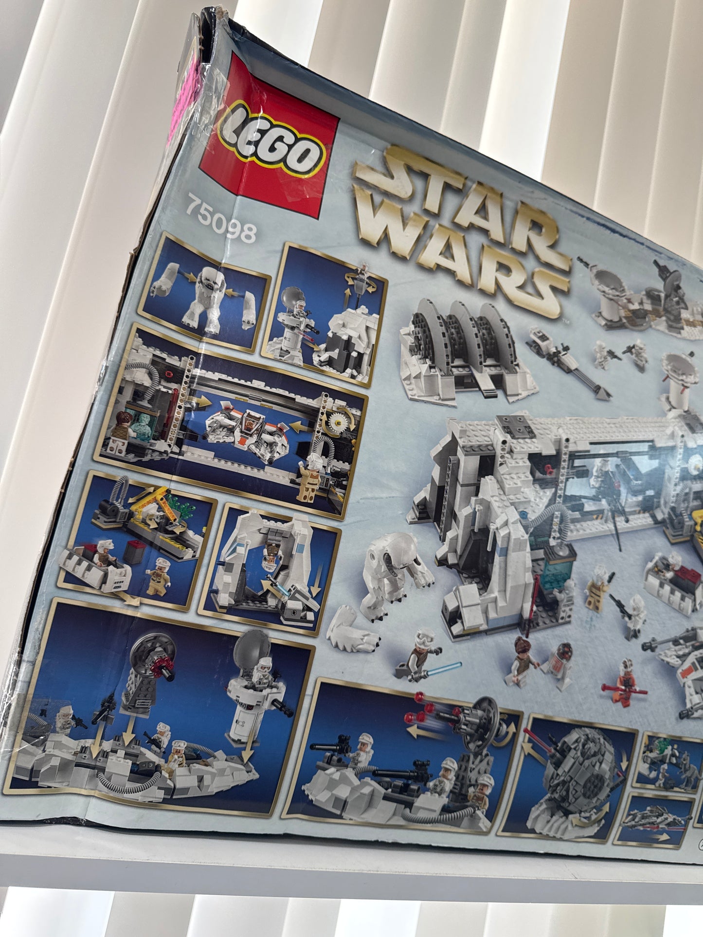 75098 - Assault on Hoth