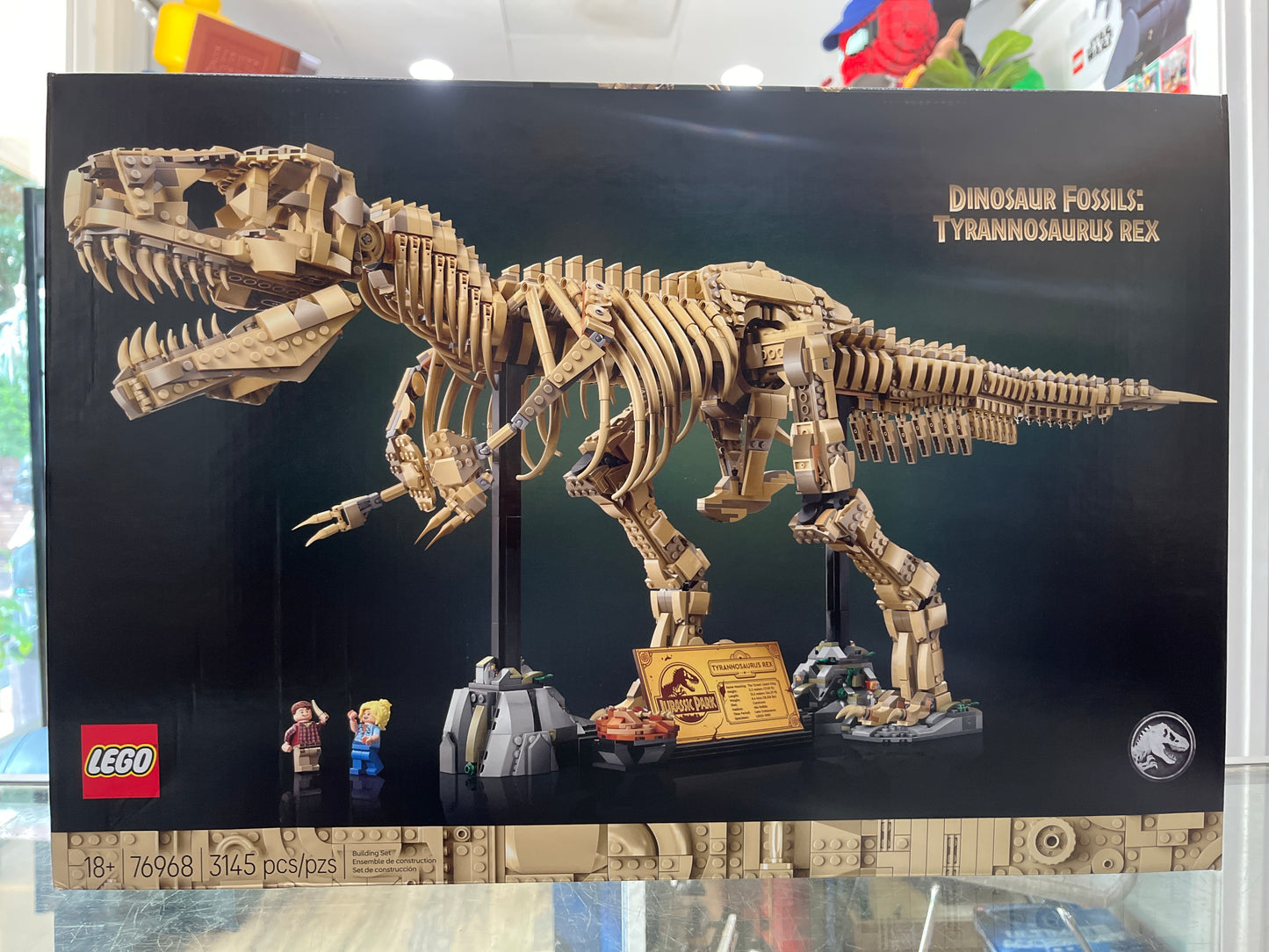 76968 Dinosaur Fossils: Tyrannosaurus Red