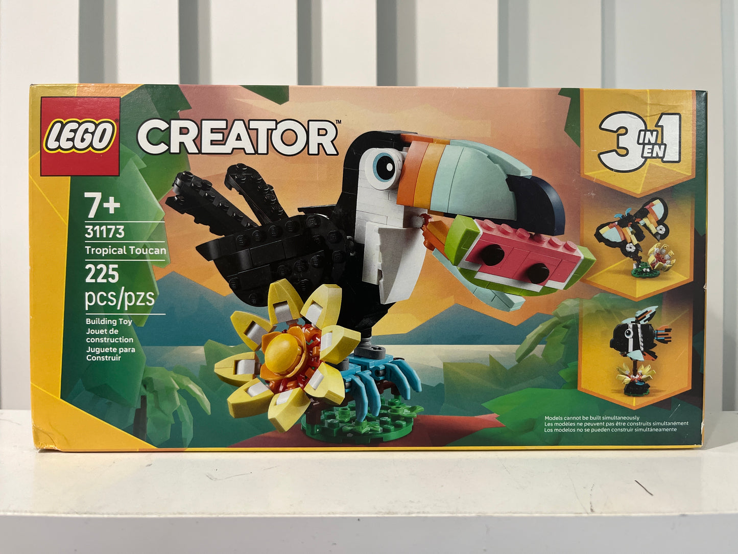 31173 Tropical Toucan