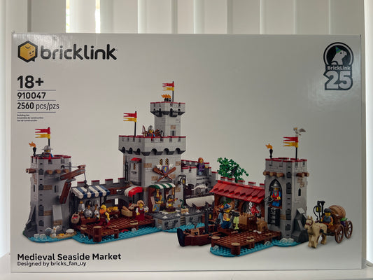 910047 Medieval Seaside Market